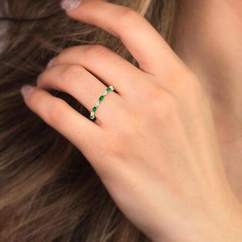 0.95 CTW Marquise Emerald و Round Lab Grown Diamond Women Band Band Band -internity in 14k Gold in Kuwait