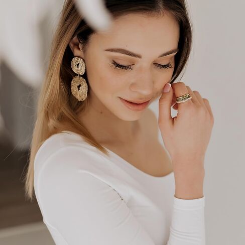 Gold Rings for Women Non Tarnish Dainty Stackable Rings Trendy Eternity Promise CZ Peridot Ring Set Waterproof Gold Jewelry for Women Size 5-10 in Kuwait