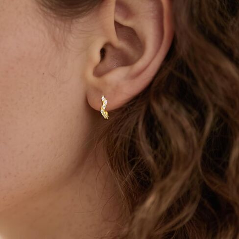 Sluynz 925 Sterling Silver Marquise CZ أقراط للنساء المراهقات دمعة CZ Huggie Earrings Leaf in Saudi Arabia