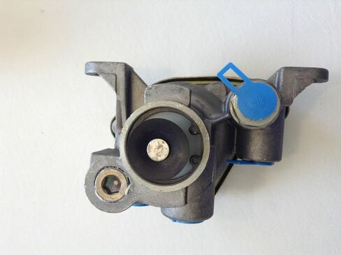 تبادل IP-286364 استبدال SR-1 Truck Trailer Spring Brake Air Valve 286364 in Saudi Arabia