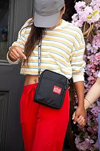 Manhattan Portage Emblem City Lights Bag (SM) حزام كتف قابل للتعديل in Saudi Arabia