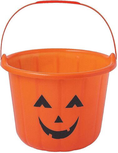 Fun Express S et of 12 Plastic Pumpkin Trick Or Treating Buckets, BPA Free Plastic, Jack O Lanterns, Halloween Party Supplies, Orange in Saudi Arabia