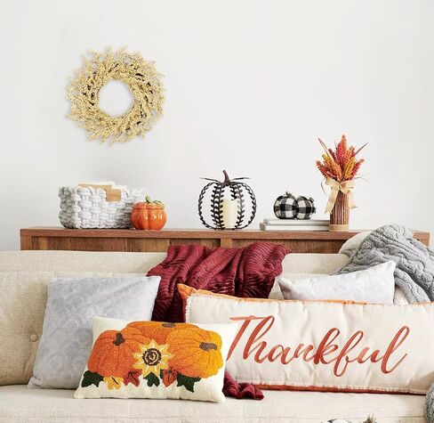 إكليل عيد الميلاد الرائع مقاس 20 بوصة للأبواب، إكليل عيد الميلاد الاصطناعي مع مخاريط الصنوبر وشرائح برتقالية وعصي القرفة لعيد الميلاد في مزرعة جدار غرفة المطبخ وطاولة داخلية لتزيين الشرفة الخارجية in Kuwait