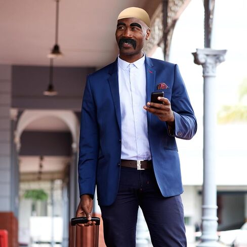 4 أجهزة كمبيوتر أزياء مكبر صوت هالوين تشمل الشارب المزيف الأسود والحواجب قبعة الغطاء الأصلع وشبكة شعر مستعار لأزياء تأثيري وتنكر in Saudi Arabia