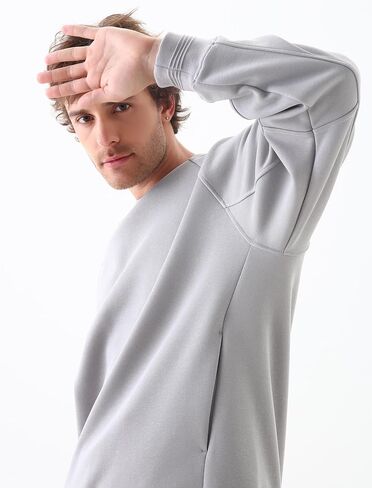 Magnaman Crewneck Sweatshirt للرجال - مزيج من القطن الطويل الأكمام in Kuwait