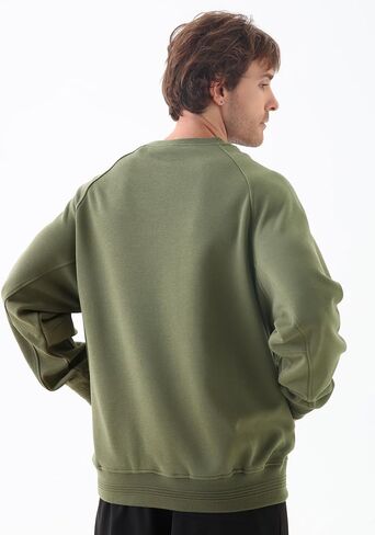 Magnaman Crewneck Sweatshirt للرجال - مزيج من القطن الطويل الأكمام in Kuwait