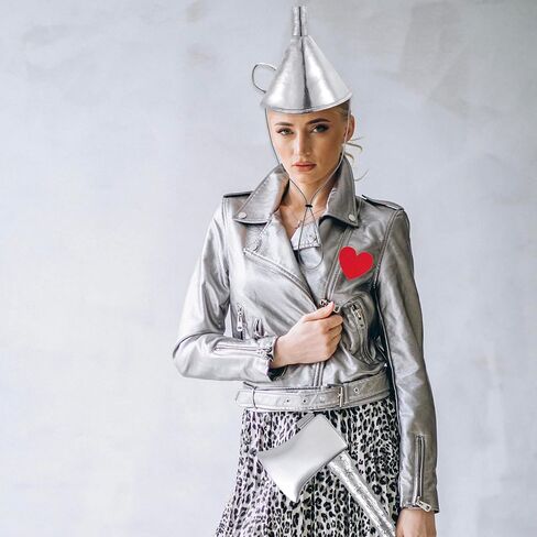 5 حزمة أزياء القصدير الملحقات الفضية الفأس قفازات القبعة القبعة الحمر in Saudi Arabia