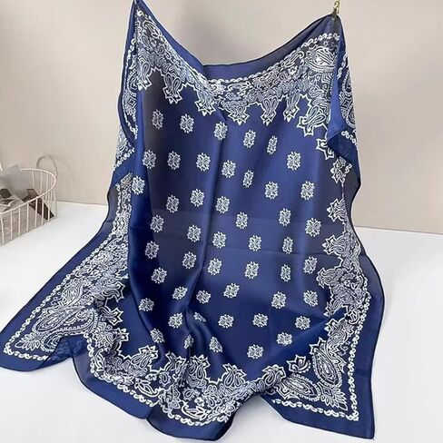 وشاح مربع للرجال الحرير يشعر وشاح الرقبة الساتان باندانا العنقار in Kuwait