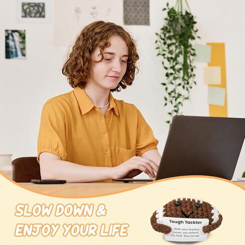 الكرة الطائرة الكروشيه المصنوعة يدويًا لعشاق الكرة الطائرة! هدية عيد ميلاد للجماهير والأصدقاء ، وهدايا الدعم العاطفي لعشاق الكرات الطائرة ، وهدايا مخصصة للرجال واللاعبين للنساء in Kuwait