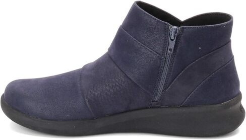 حذاء Sillian 2.0 Rise حتى الكاحل للسيدات من Clarks in Saudi Arabia
