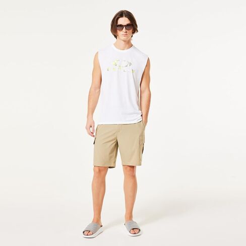 Oakley Men's Bark Sun Tank Top in Saudi Arabia