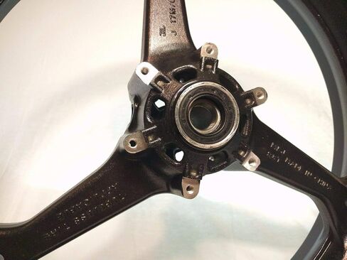 العجلة الأمامية الجديدة تناسب هوندا CBR 600RR 2007-19 CBR600RR 600RR CBR600 RR 600 RIM in Kuwait