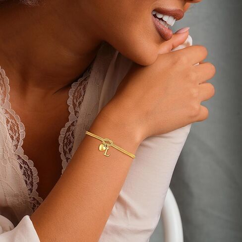 MOOHHAM BRACELETS ORNOT ORNOT للنساء - 18 ألف أساور عقدة أولية مطلية بالذهب للنساء رسالة عصرية A -Z سوار سوار سوار الذهب المجوهرات النسائية وصيفات عيد الميلاد in Kuwait