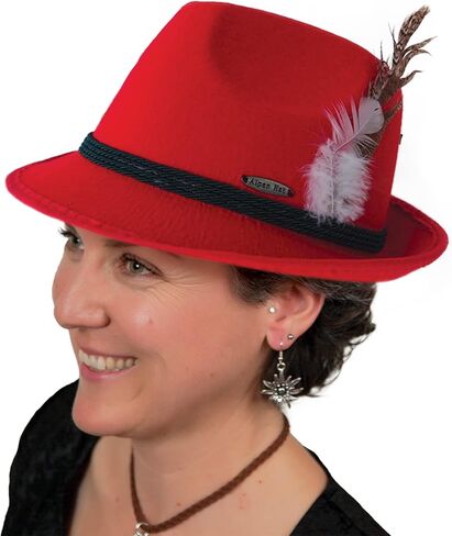 شعرت اللون الأحمر الألماني الأحمر التقليدي فيدورا للرجال والقبعة للنساء المصابات بحجم الريشة | مهرجان أكتوبر هاوس in Kuwait