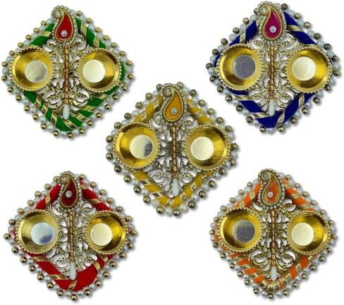 Kirat Decorative Kumkum Plate مجموعة لبوجا | حامل Roli Chawal التقليدي مع العمل الحجري | متعدد الألوان Tilak Tilak Tray for Raksha Bandhan ، Diwali & Wedding Rituals (حزمة 5) in Saudi Arabia