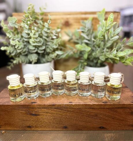Amber & Vanilla Hanging Air Air معطر-ناشر الزيوت العطرية الطويلة للسيارة والخزانة والحمام-رائحة الرائحة الطبيعية 2 عبوة in Kuwait