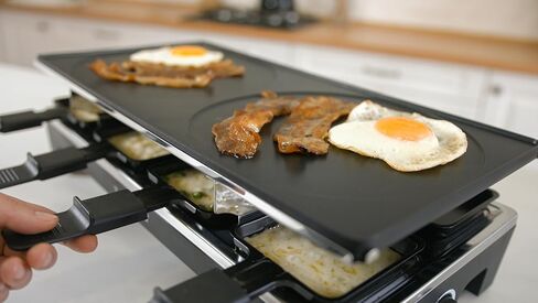 شواية طاولة راكليت، شواية كهربائية داخلية من تيكوود، شواية شواء كورية، لوحة شواء غير لاصقة 2 في 1 قابلة للإزالة، تسخين سريع 1500 واط مع 8 مقالي تذوب الجبن، مثالية للحفلات والمرح العائلي in Kuwait