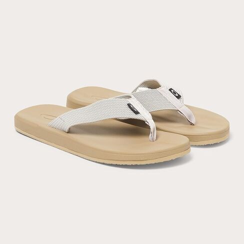Oakley Men's Ventura Flip Flop in Saudi Arabia