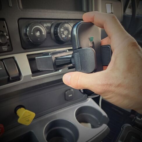 K Dub Stub Smash Mount T680 T880 Dashboard Phone Mount 2013-2025 | Easiest Installation Trucker Phone Holder for Semi Trucks in Saudi Arabia