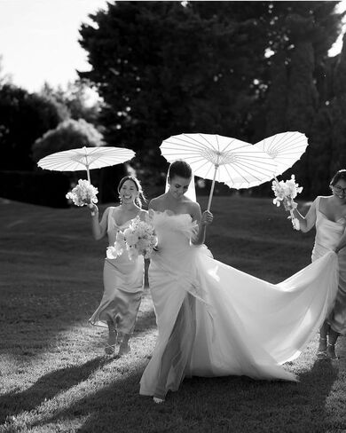 10PCS 23.6 Inch Wedding Paper Umbrellas White Paper Parasol Umbrellas DIY Sun Beach Umbrellas Wedding Props (White) in Saudi Arabia