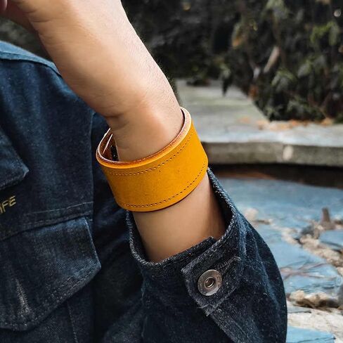 Leather Cuff Bracelet for Men Women Wide Cowhide Adjustable Wristband Handmade Retro Style in Kuwait