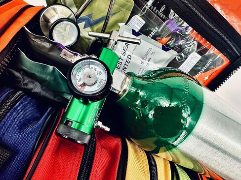 Lightning X Portable Aluminum Medical Oxygen Cylinder, D Size w/CGA-870 Post Valve for Home & EMS Use, Ships Empty, Requires Prescription to Fill in Kuwait