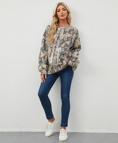 Camo Sweatshirt for Women Mens Oversized Fleece Maple Leaf Print Hoodies Camouflage Crewneck Long Sleeve Pullovers in Saudi Arabia