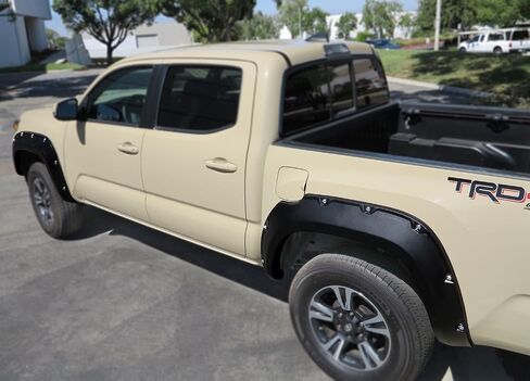 حقن غير لامع مقولبة Fender Flare Black 4 قطع FIT 2016-2022 Toyota Tacoma in Saudi Arabia