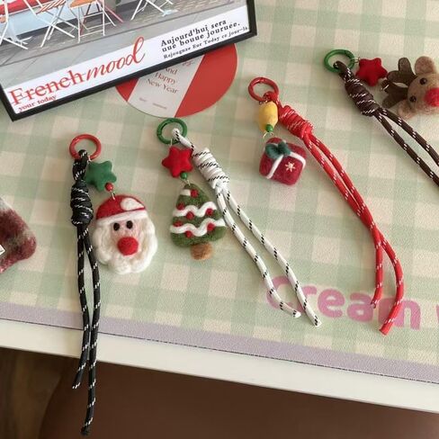 20pcs Handwoven Nylon Rope Keychain with Colorful Paracord,Womem Bead Letter Bag Charm Carabiner Knot Lanyard Keyring,for Handbag Friendship Gifts in Saudi Arabia