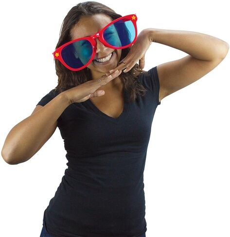 لوازم الحفلات من نظارات الشمس الكبيرة من Pudgy Pedro، اختر اللون المفضل لديك in Kuwait