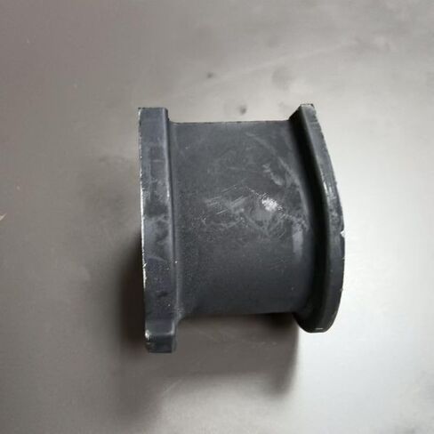 FRONT STABILIZER BAR COVER 48815-60271 4881560271 in Saudi Arabia