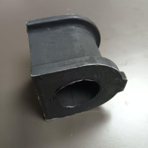 FRONT STABILIZER BAR COVER 48815-60271 4881560271 in Saudi Arabia