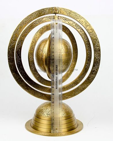 Nagina International Decorative Hanging & Standing Solid Solid Brass Brass Brother | الكرات العتيقة البحرية | زخارف ديكور عتيقة (تقف متعددة الأذرع) in Saudi Arabia