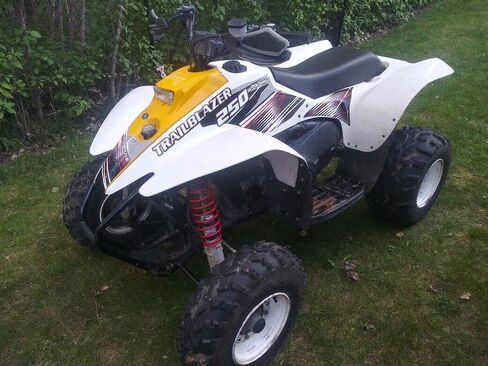 Polaris Scrambler Trail Blazer 250 400 500 (1995-2006) مجموعة رسومات شارات الجسم in Kuwait