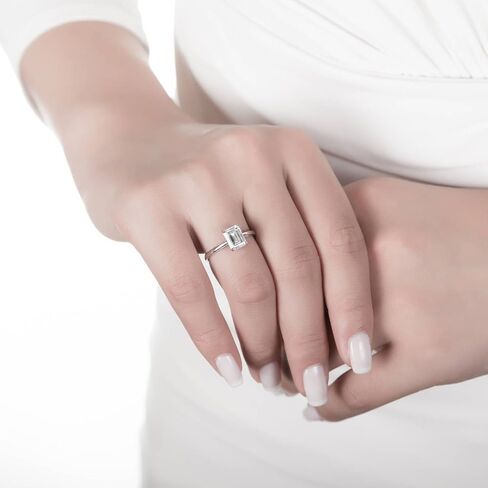 Berricle Sterling Silver Solitaire Promise خواتم خطوبة الزفاف للنساء ، 2.1 قيراط الزمرد قطع الزركونيا CZ RING in Saudi Arabia