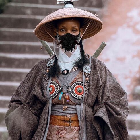 قناع وجه ساموراي للحفلات التنكرية، قناع ياباني قابل لإعادة الاستخدام للحفلات والمهرجانات وتصميم فريد من نوعه من أجل الراحة in Kuwait