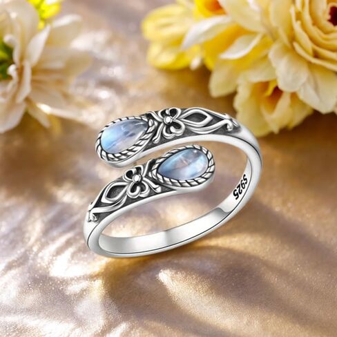 Elegant Moonstone Spoon Ring – Victorian Vintage Style, 925 Sterling Silver, Nickel-Free & Adjustable Thumb Jewelry for Women in Saudi Arabia