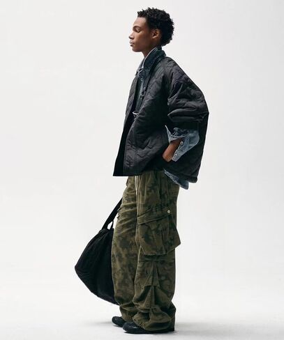 Women's Y2K Camo Wide Leg Cargo Pants Baggy Streetwear Long Trousers with Utility Flap Pockets in Saudi Arabia