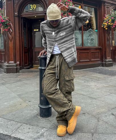 Women's Y2K Camo Wide Leg Cargo Pants Baggy Streetwear Long Trousers with Utility Flap Pockets in Saudi Arabia