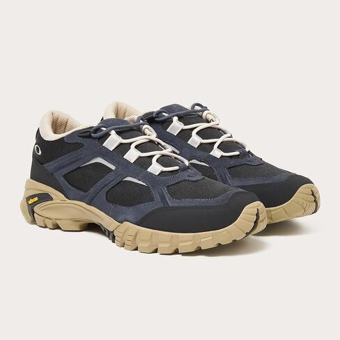 Oakley Men's Sierra Terrain Sneaker, Black, 11 in Saudi Arabia