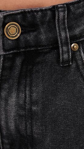 Women's Rising Jeans in Saudi Arabia
