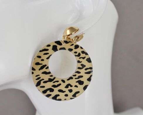 Clip On earrings cheetah leopard round disc pendant lightweight 2 3/8 inches long Brown Black leopard print in Saudi Arabia