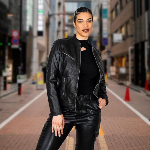سترة جلدية بياقة ماندارين من BRICK LANE للنساء | سترة من جلد النابا الأصلي مع جيوب بسحاب in Kuwait