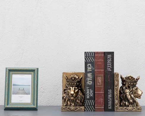 Lion Statue Bookends, 7 inch Resin Exquisite Lion Statue(Set of 2) Heavy Duty Non-Skid Decorative Bookends, Antique Gold Accent Lion Gifts for Men Father Leo Home Office Desk Shelf Decor in Kuwait