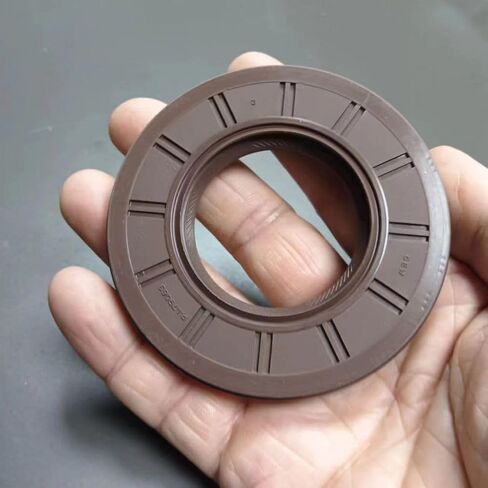 TRANSFER CASE OIL SEAL R 9495018 in Saudi Arabia