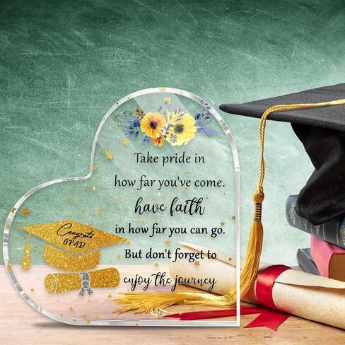 هدايا تخرج جامعية للنساء، هدايا تخرج ملهمة 2024، هدايا تخرج فئة 2024، تذكار التخرج للكلية الثانوية درجة الدكتوراه درجة الماجستير وزن ورق أكريليك على شكل قلب 6 بوصات in Kuwait