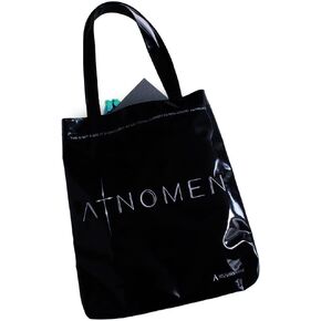 إلسترارياني | حقيبة جامعي My Cinnamon Girl - تتضمن كتاب My Cinnamon Girl ذو الغلاف الصلب + حقيبة Atnomen Glossy Tote + ملصقات مميزة - Monster Romance - Fantasy in Kuwait