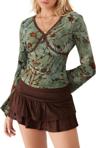 CIDER Going Out Tops for Women Floral Print Long Bell Sleeve V Neck Lace Trim Slim Fit Crop Top Fall Trendy in Saudi Arabia