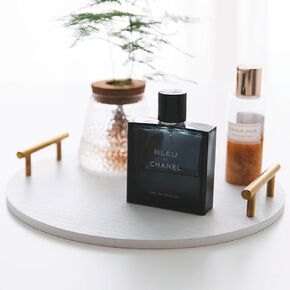 صينية ديكو مستديرة محددة لديكور المنزل، دائرة خشبية بيضاء مقاس 30.48 سم مع مقبض ذهبي لامع، صينية دائرية مزخرفة لطاولة القهوة، المطبخ، غرفة المعيشة، غرفة النوم in Kuwait