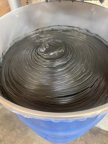 2 Boxes/20 Tubes High Temp Black Multi-Purpose #2 EP2 Polyurea Grease 10x14oz | Compare to Original Black Pearl | Multi-Purpose | Water Resistant | Extreme Loads | Ultimate Corrosion Protection in Saudi Arabia